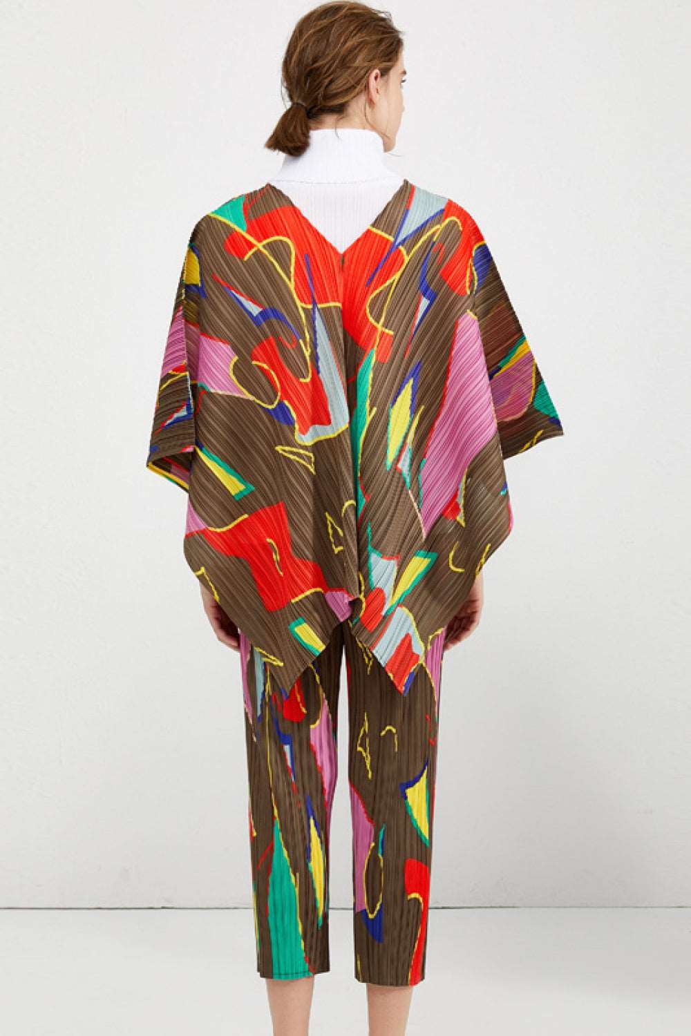 Abstract Print Accordion Pleated Poncho and Cropped Pants Set