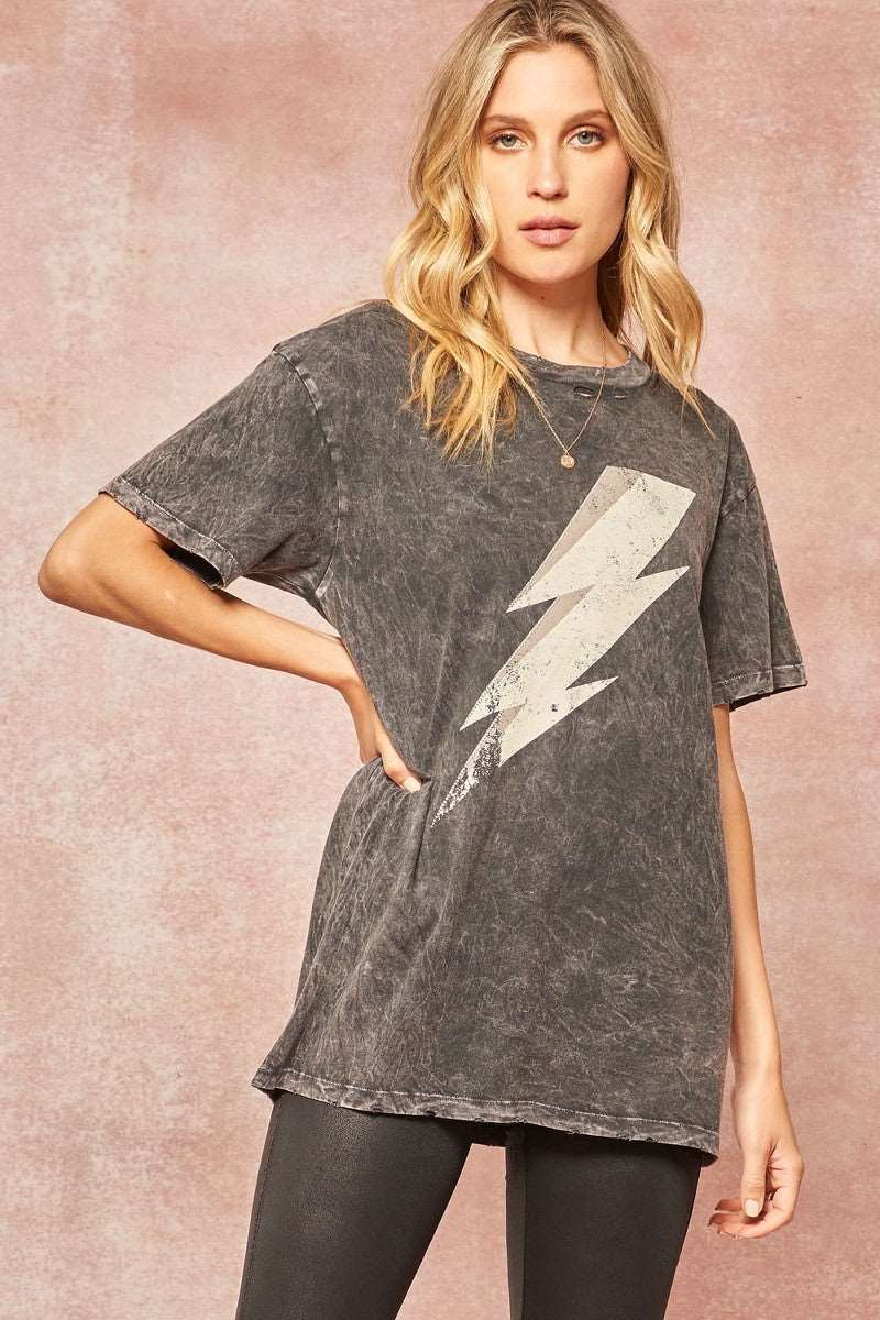 A Mineral Washed Graphic T-shirt A Mineral Washed Graphic T-shirt - M&R CORNER M&R CORNER