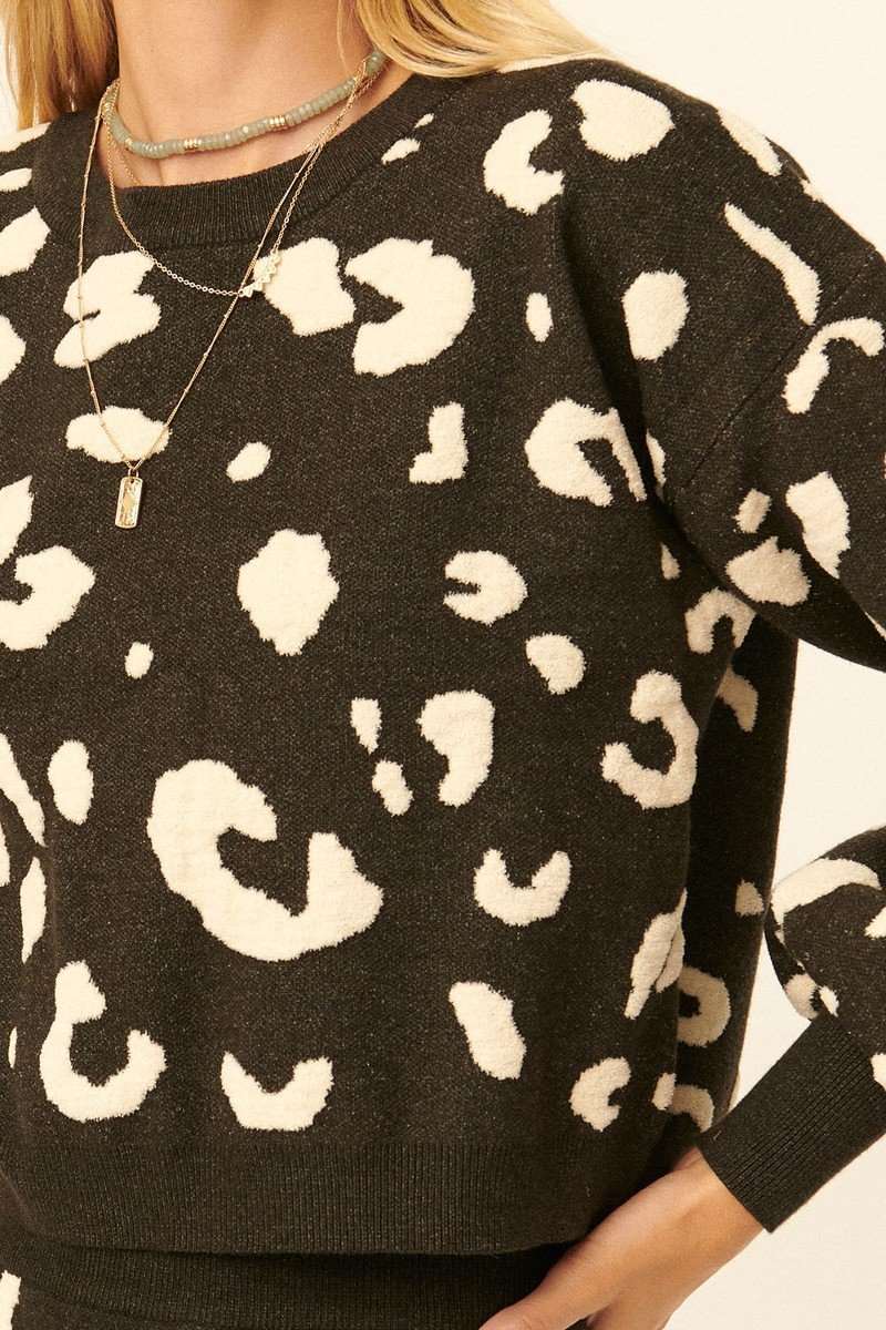 A Leopard Print Pullover Sweater A Leopard Print Pullover Sweater - M&R CORNER M&R CORNER