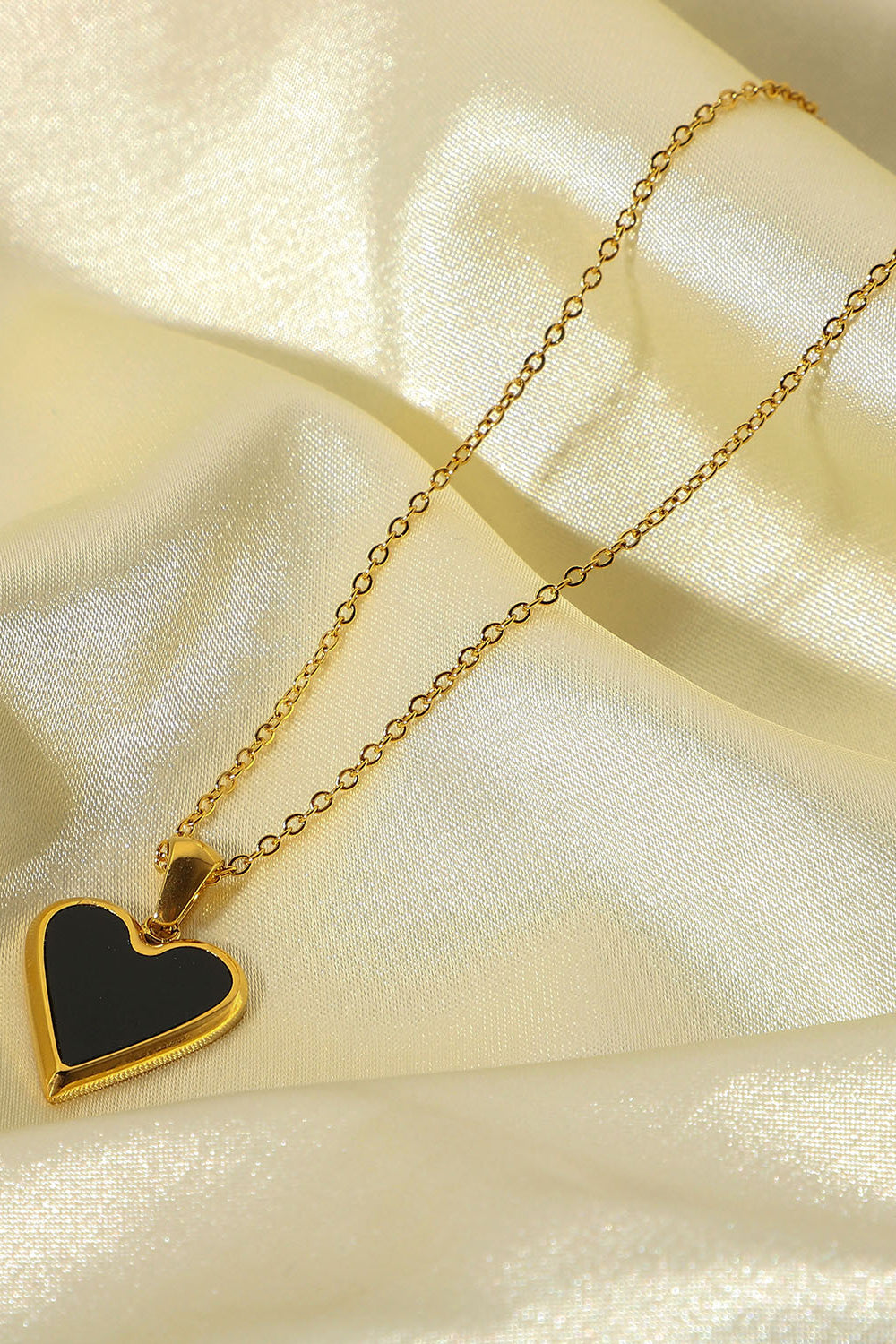 Bordered Heart Chain Necklace Bordered Heart Chain Necklace - M&R CORNER Trendsi Black / One Size
