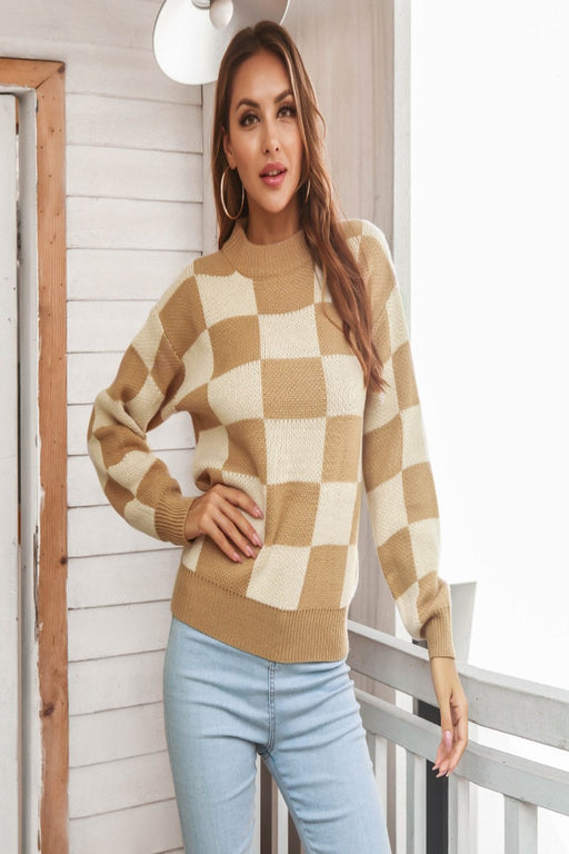 Checkered Two-Tone Dropped Shoulder Crewneck Sweater Checkered Two-Tone Dropped Shoulder Crewneck Sweater - M&R CORNERsweater M&R CORNER Khaki / S