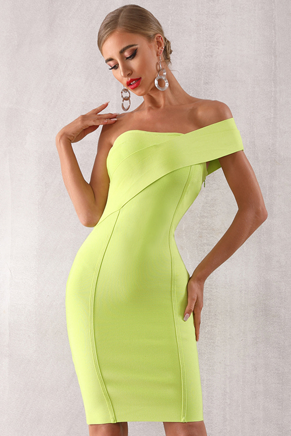 Solid Color One Shoulder Dress Solid Color One Shoulder Dress - M&R CORNERDresses Trendsi