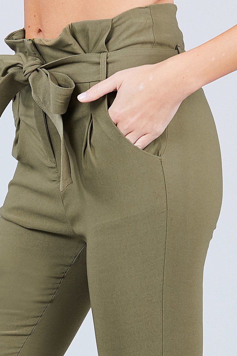 <transcy>Pantalon extensible à taille haute avec ceinture</transcy>