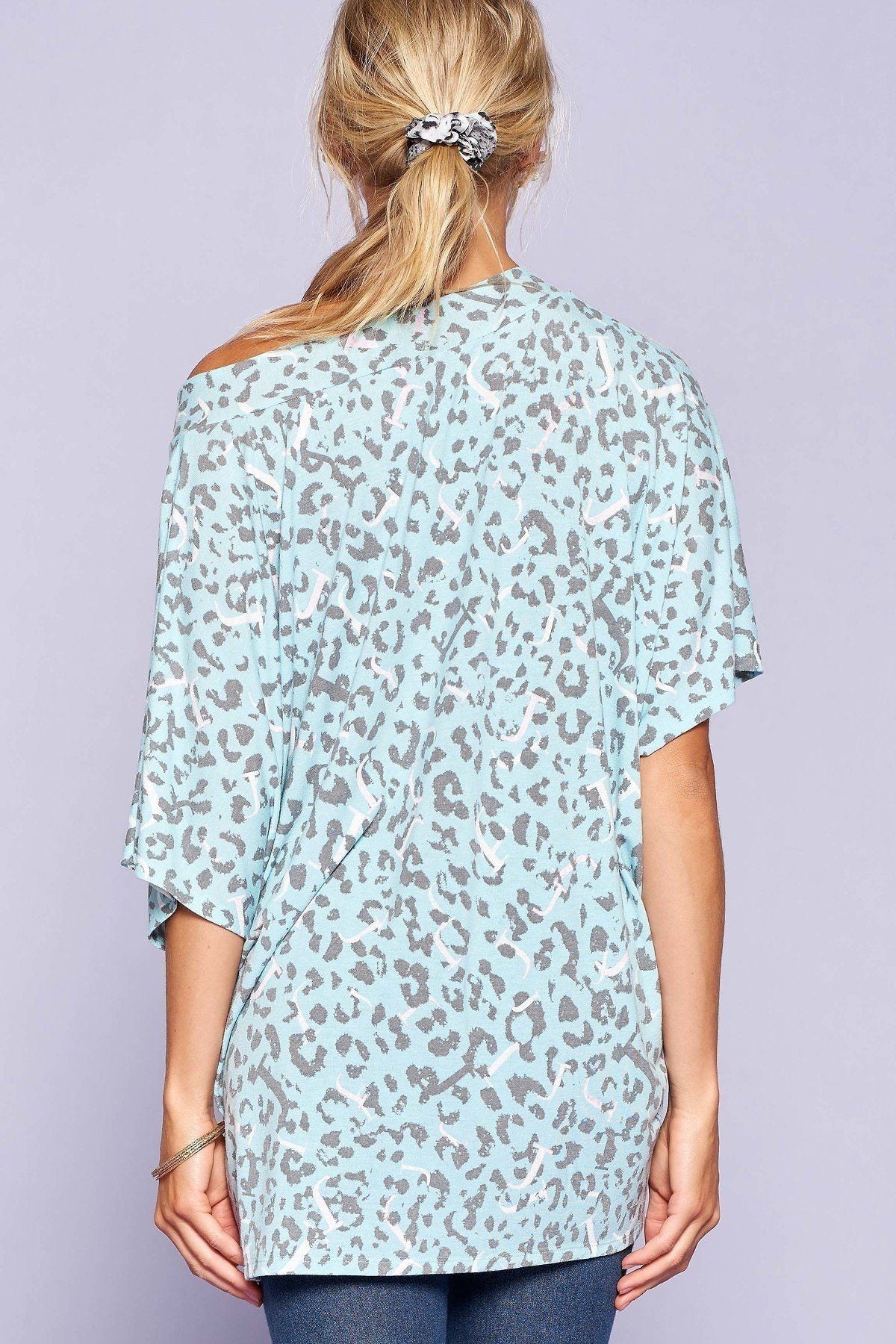 Leopard And Letter Printed Knit Top Leopard And Letter Printed Knit Top - M&R CORNER M&R CORNER