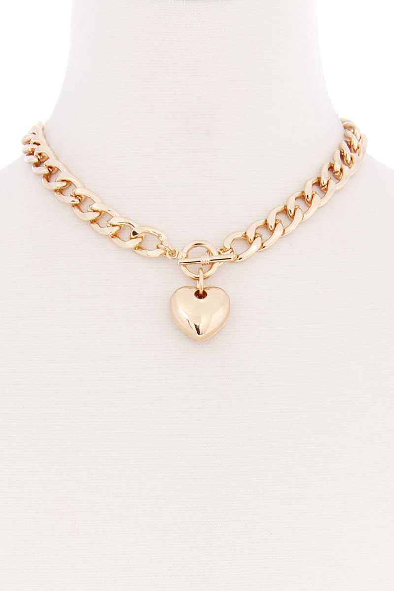 <transcy>Chaîne basique Chunky avec collier pendentif coeur</transcy>